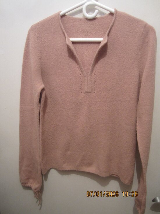 Sweaters - Sweater